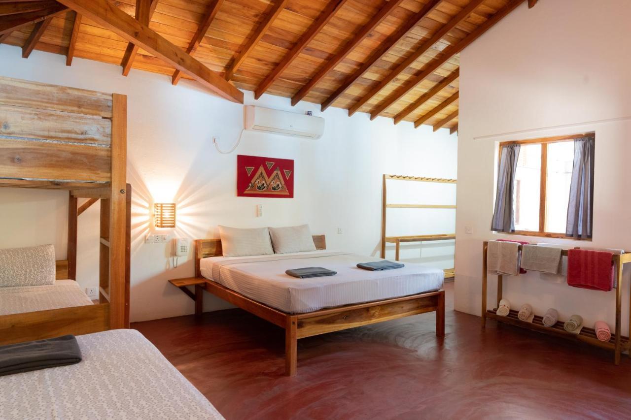 Hotel Babar Point 3*